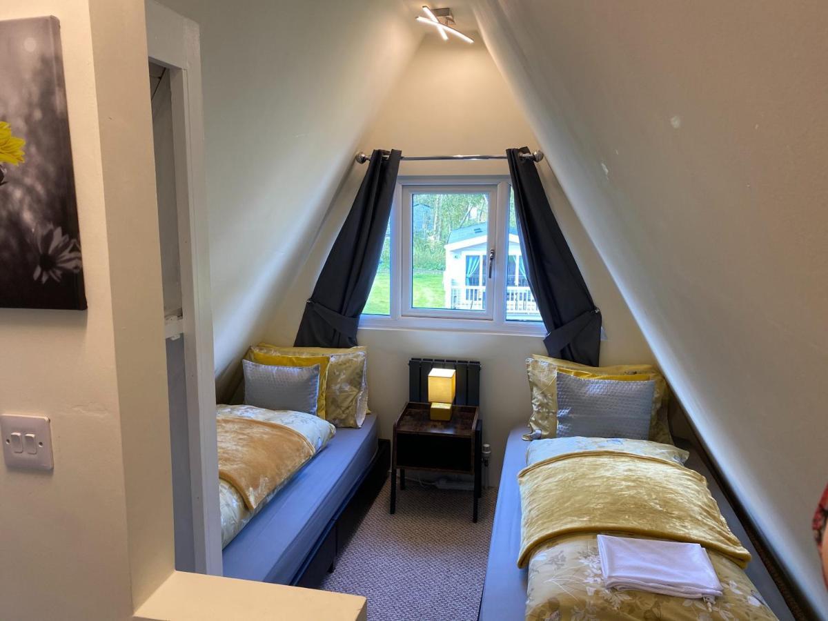 Widgeon Bespoke Cabin Tattershall Buitenkant foto