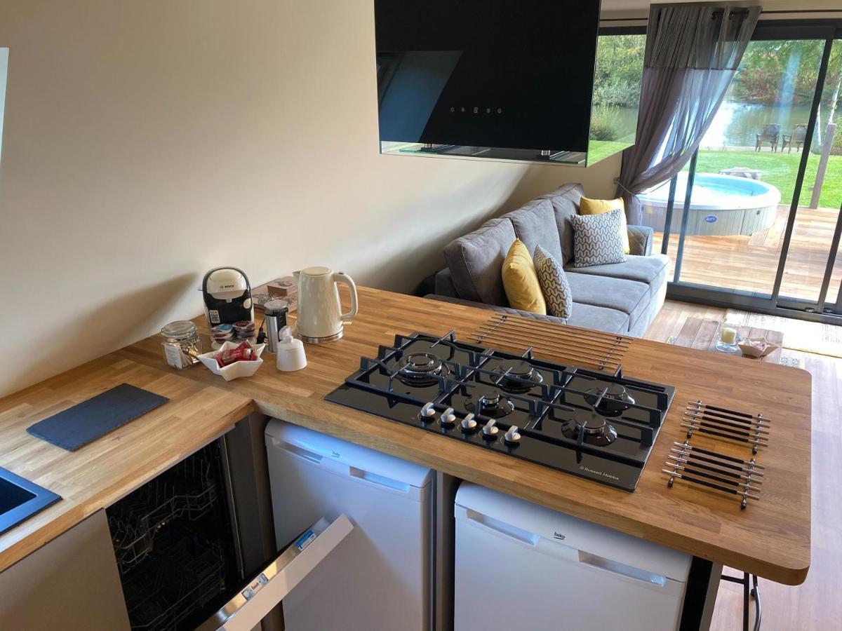 Widgeon Bespoke Cabin Tattershall Buitenkant foto