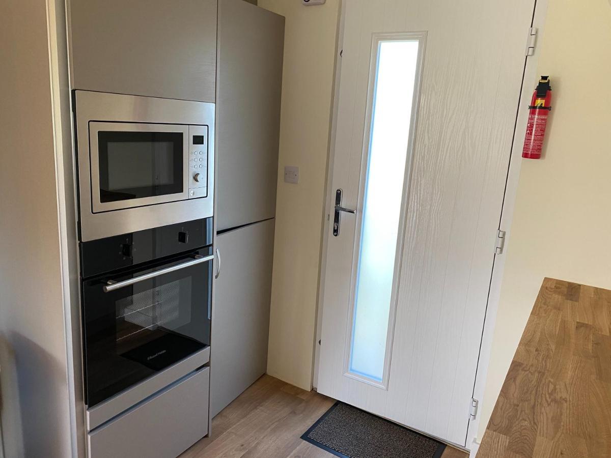 Widgeon Bespoke Cabin Tattershall Buitenkant foto